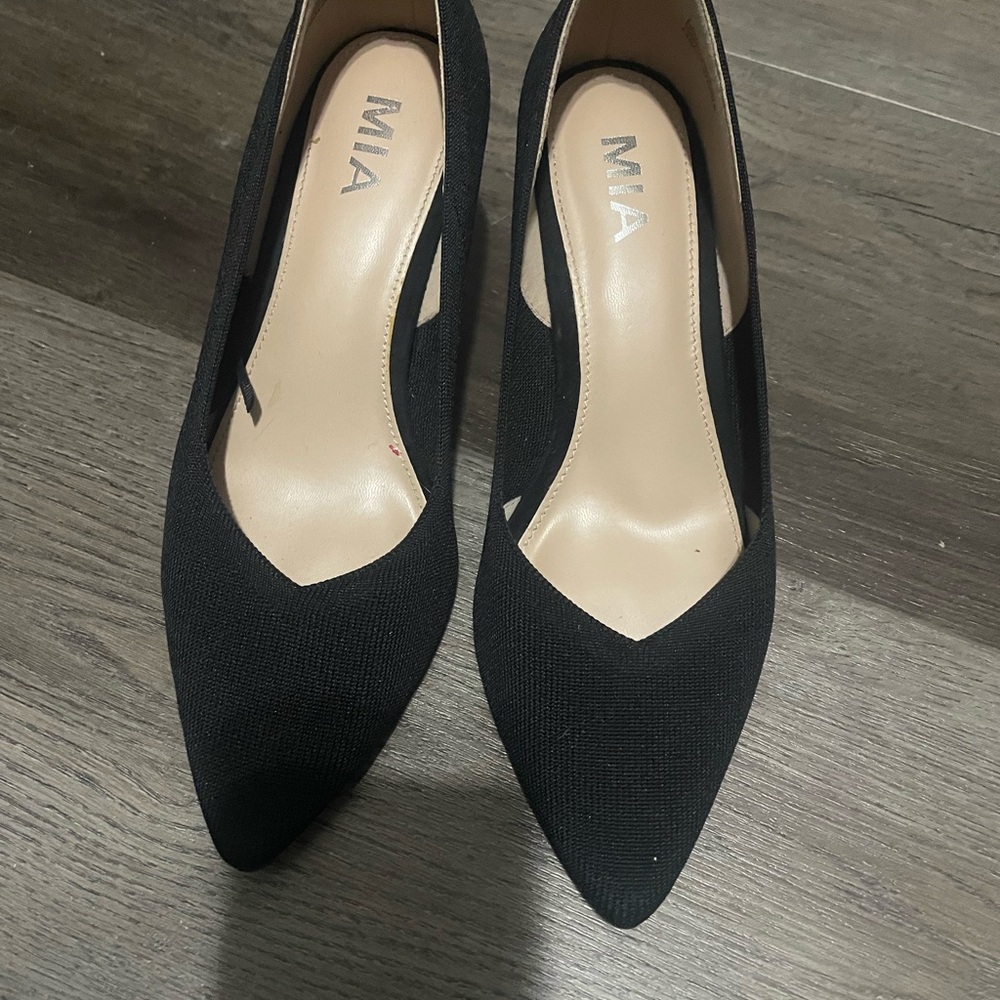 MIA Women's Classic Black Heels